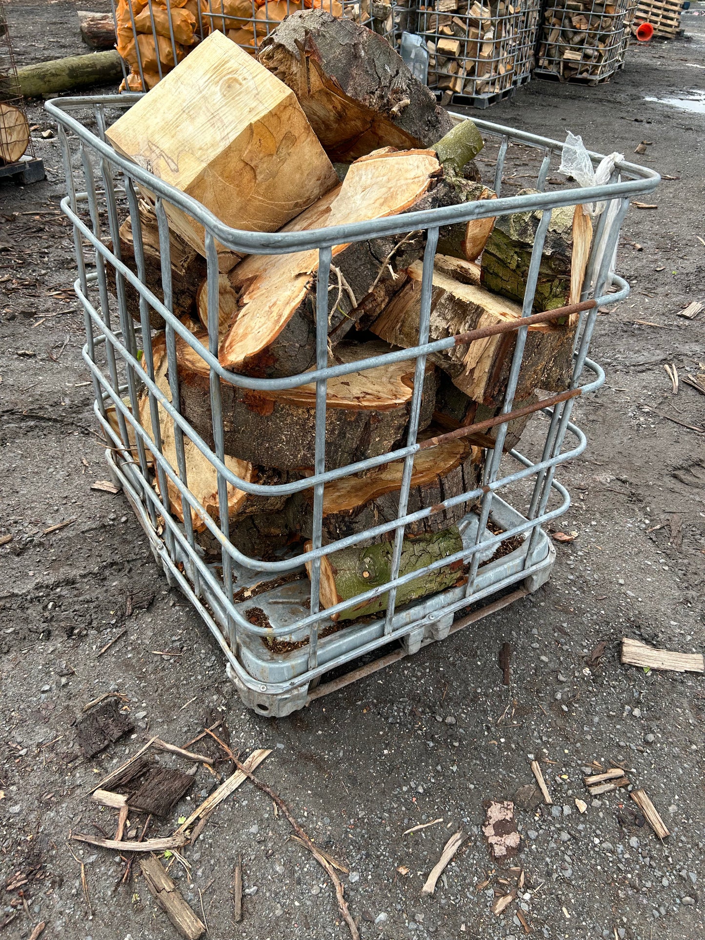 1.2m3 Unsplit and Unseasoned logs